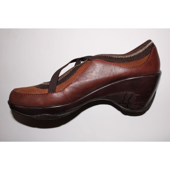 J -14 adventure on comfort slip on clog brown size 11 womens - Picture 6 of 13